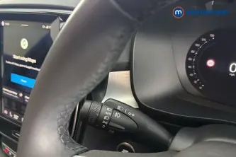 Volvo Xc40 Core Automatic Petrol SUV - Stock Number (1680373) - 5th supplementary image