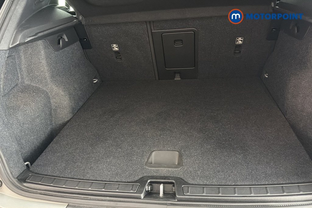 Volvo Xc40 Core Automatic Petrol SUV - Stock Number (1680373) - 30th supplementary image