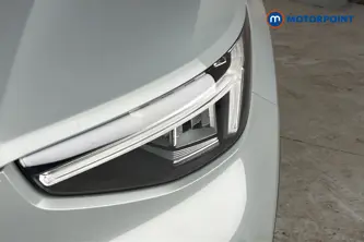 Volvo Xc40 Core Automatic Petrol SUV - Stock Number (1680373) - 42nd supplementary image