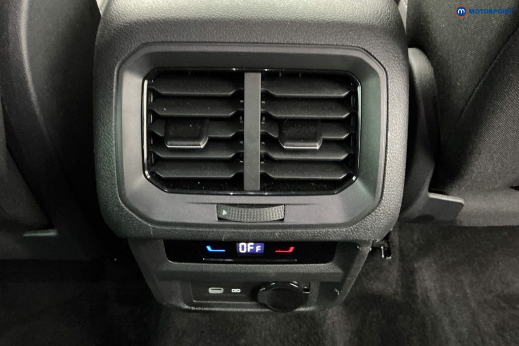 Volkswagen Tiguan Life Manual Petrol SUV - Stock Number (1680505) - 10th supplementary image
