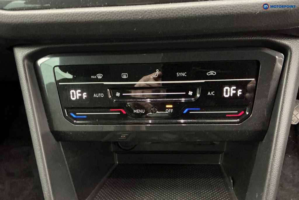 Volkswagen Tiguan Life Manual Petrol SUV - Stock Number (1680505) - 18th supplementary image