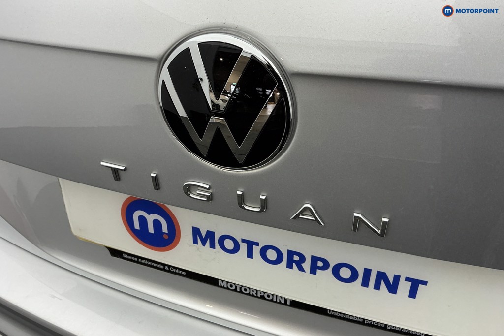 Volkswagen Tiguan Life Manual Petrol SUV - Stock Number (1680505) - 33rd supplementary image