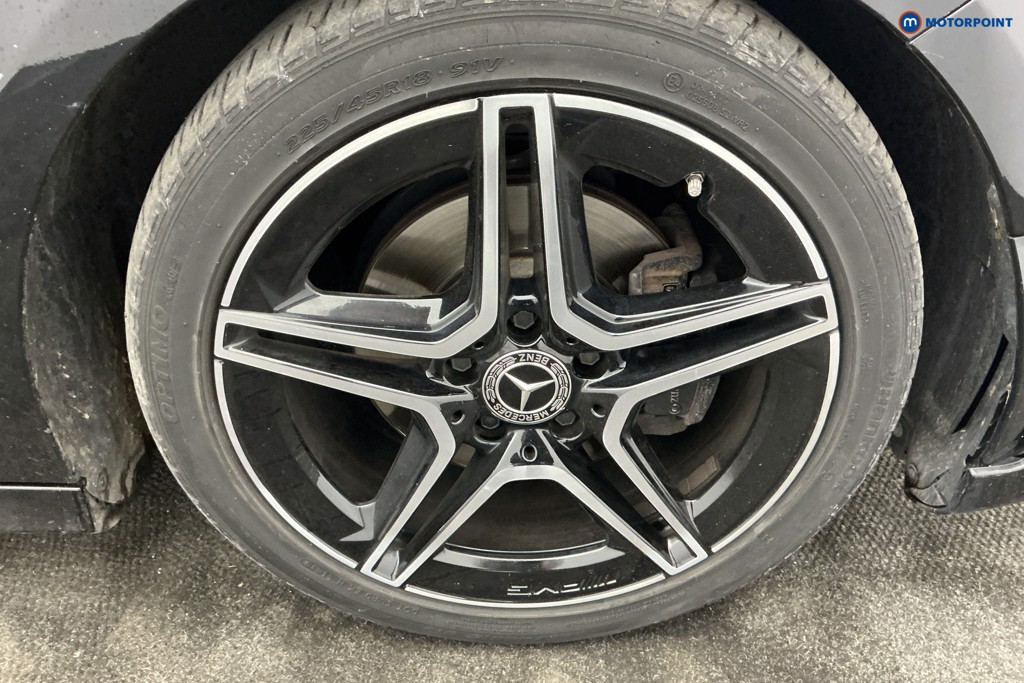 Mercedes-Benz A Class Amg Line Automatic Diesel Hatchback - Stock Number (1680517) - 33rd supplementary image