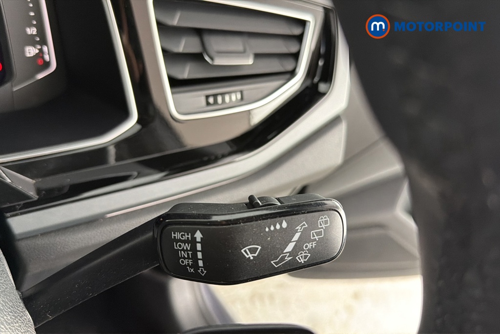 Volkswagen Polo R-Line Automatic Petrol Hatchback - Stock Number (1680764) - 6th supplementary image