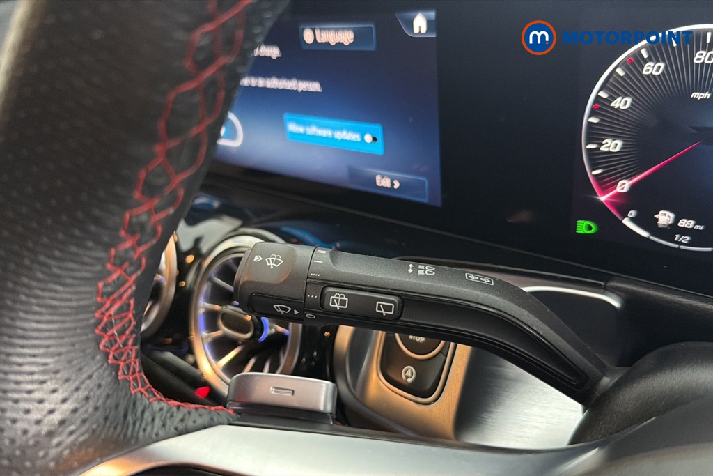 Mercedes-Benz GLB Amg Line Automatic Petrol SUV - Stock Number (1680776) - 5th supplementary image