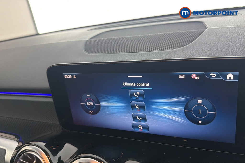 Mercedes-Benz GLB Amg Line Automatic Petrol SUV - Stock Number (1680776) - 12th supplementary image