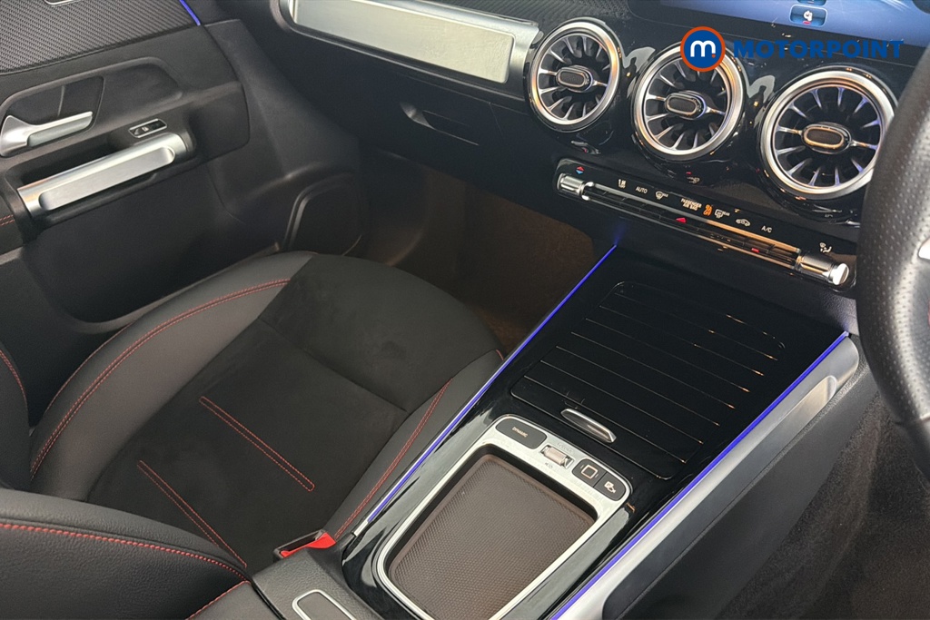Mercedes-Benz GLB Amg Line Automatic Petrol SUV - Stock Number (1680776) - 15th supplementary image