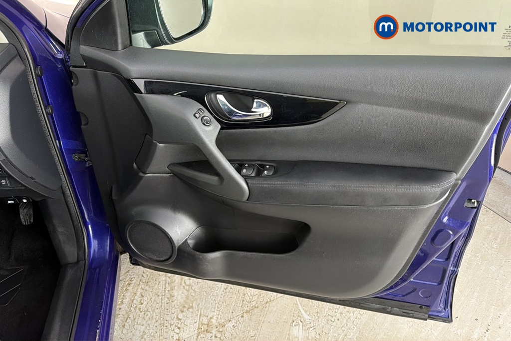 Nissan Qashqai Acenta Premium Manual Petrol SUV - Stock Number (1680979) - 18th supplementary image