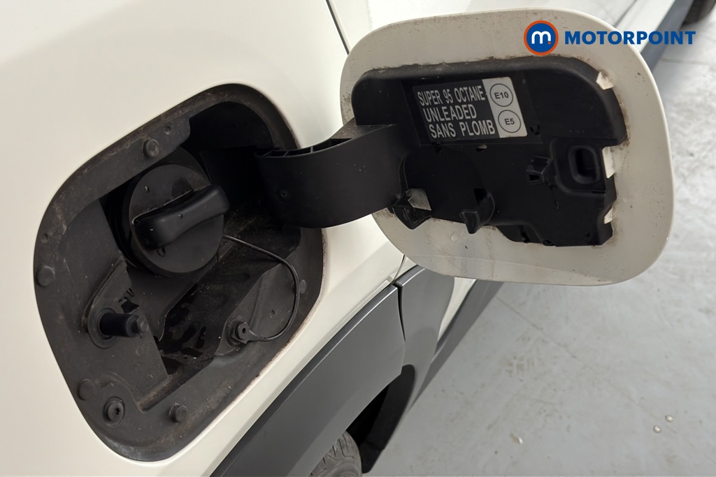 Nissan Juke Tekna Automatic Petrol SUV - Stock Number (1681118) - 41st supplementary image