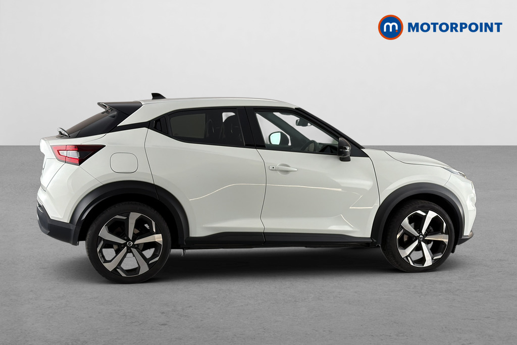Nissan Juke Tekna Automatic Petrol SUV - Stock Number (1681118) - Passenger side