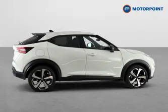 Nissan Juke Tekna Automatic Petrol SUV - Stock Number (1681118) - Passenger side