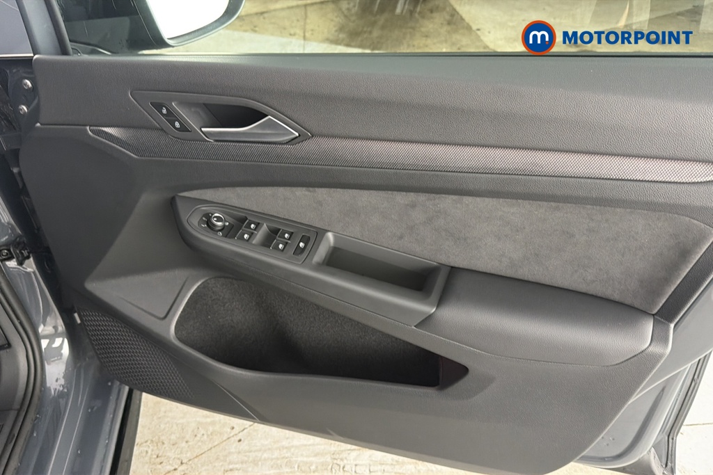 Volkswagen Golf Black Edition Automatic Petrol Hatchback - Stock Number (1681266) - 18th supplementary image