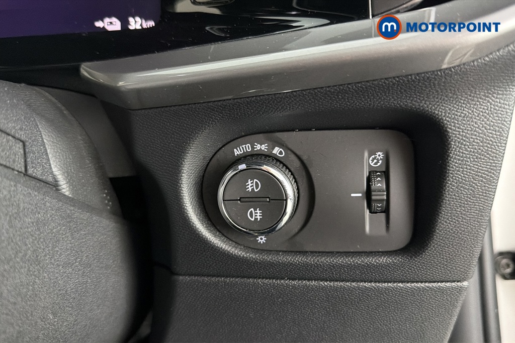 Vauxhall Mokka Ultimate Automatic Electric SUV - Stock Number (1681393) - 11th supplementary image