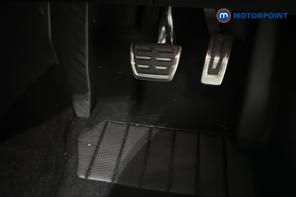 Volkswagen Golf Black Edition Automatic Petrol Hatchback - Stock Number (1682085) - 24th supplementary image