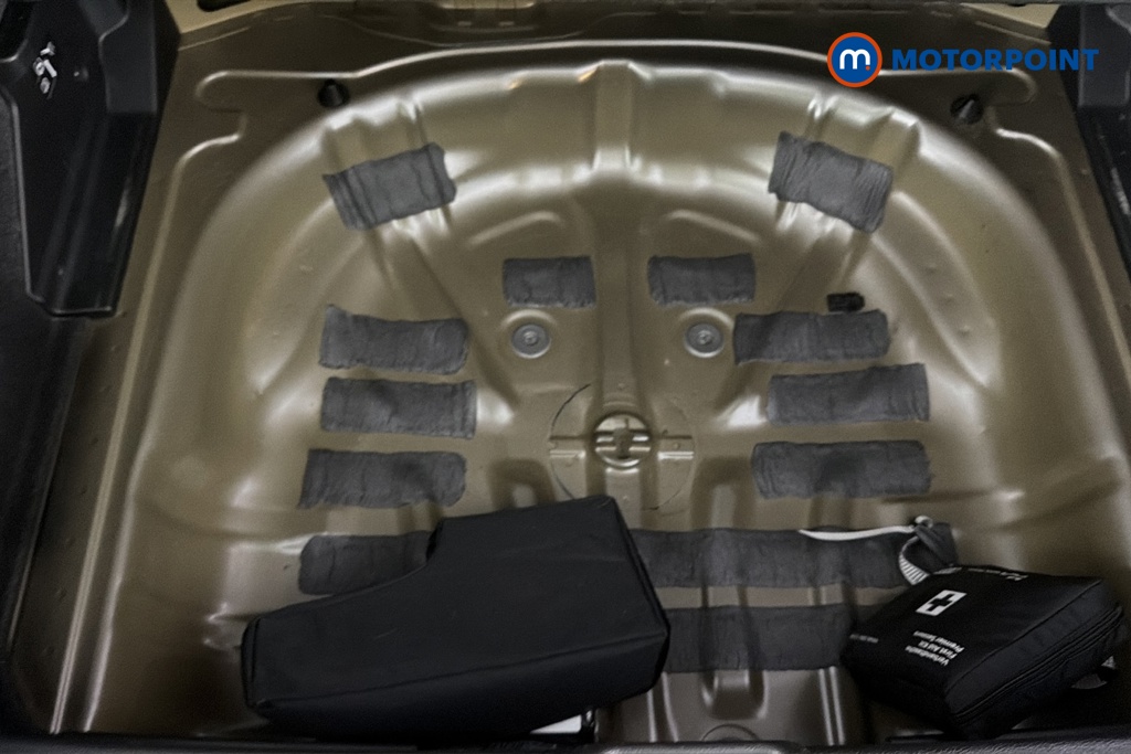 Audi Q2 S Line Automatic Petrol SUV - Stock Number (1682410) - 33rd supplementary image