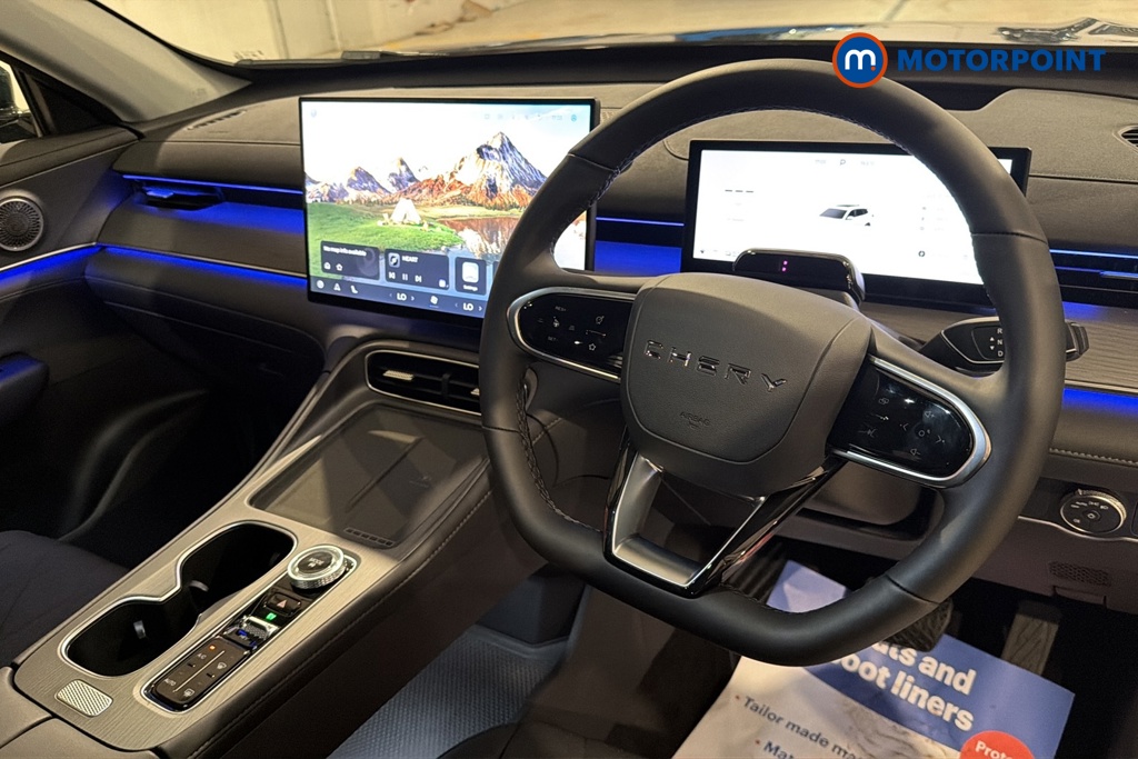 Chery Tiggo 8 Summit Automatic Petrol Plug-In Hybrid SUV - Stock Number (1682707) - 1st supplementary image