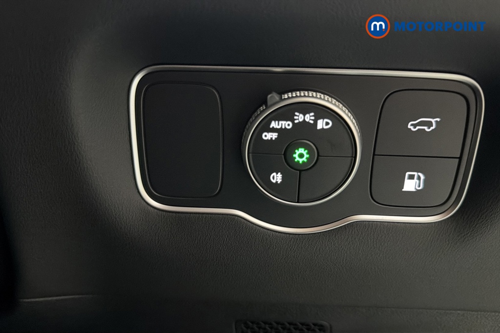 Chery Tiggo 8 Summit Automatic Petrol Plug-In Hybrid SUV - Stock Number (1682770) - 11th supplementary image