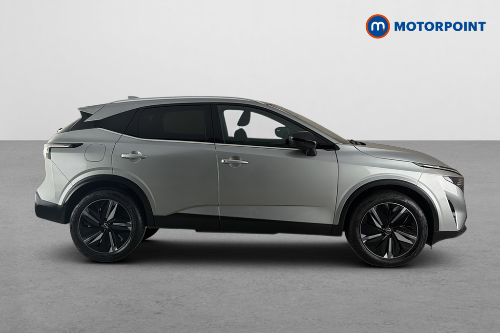 Nissan Qashqai Tekna Automatic Petrol SUV - Stock Number (1682983) - Passenger side