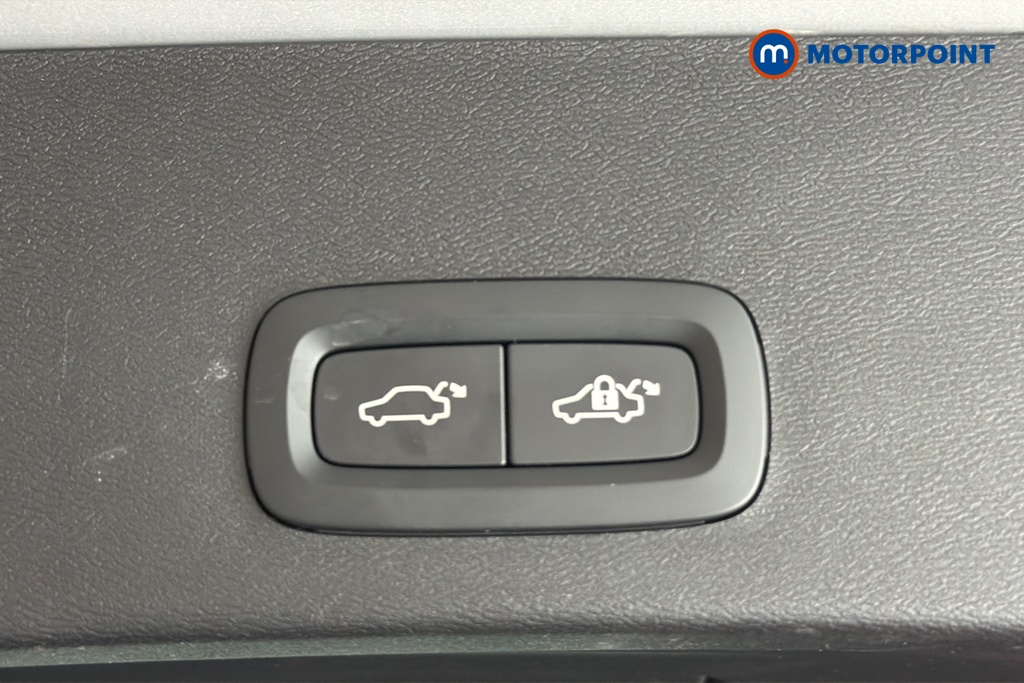 Volvo Xc40 Plus Automatic Petrol SUV - Stock Number (1683111) - 35th supplementary image