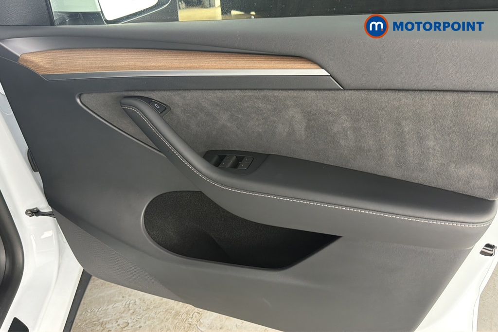 Tesla Model Y Rwd 5Dr Auto Automatic Electric SUV - Stock Number (1683654) - 18th supplementary image