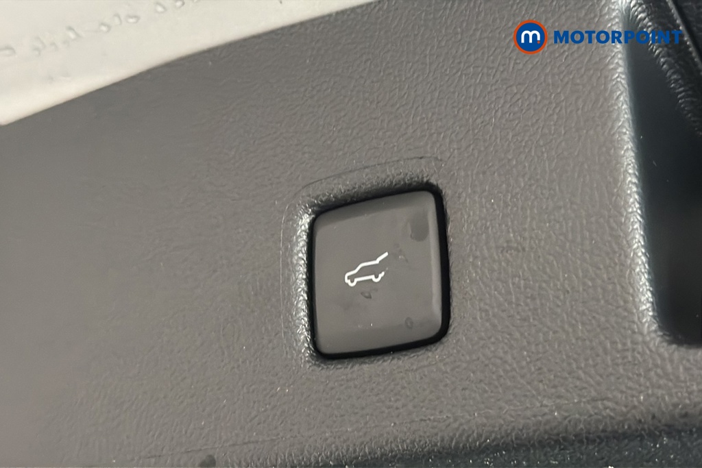 Ford Kuga St-Line Manual Petrol SUV - Stock Number (1683655) - 35th supplementary image