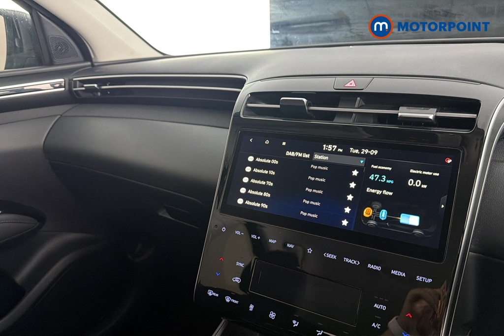 Hyundai Tucson Se Connect Automatic Petrol-Electric Hybrid SUV - Stock Number (1683785) - 8th supplementary image