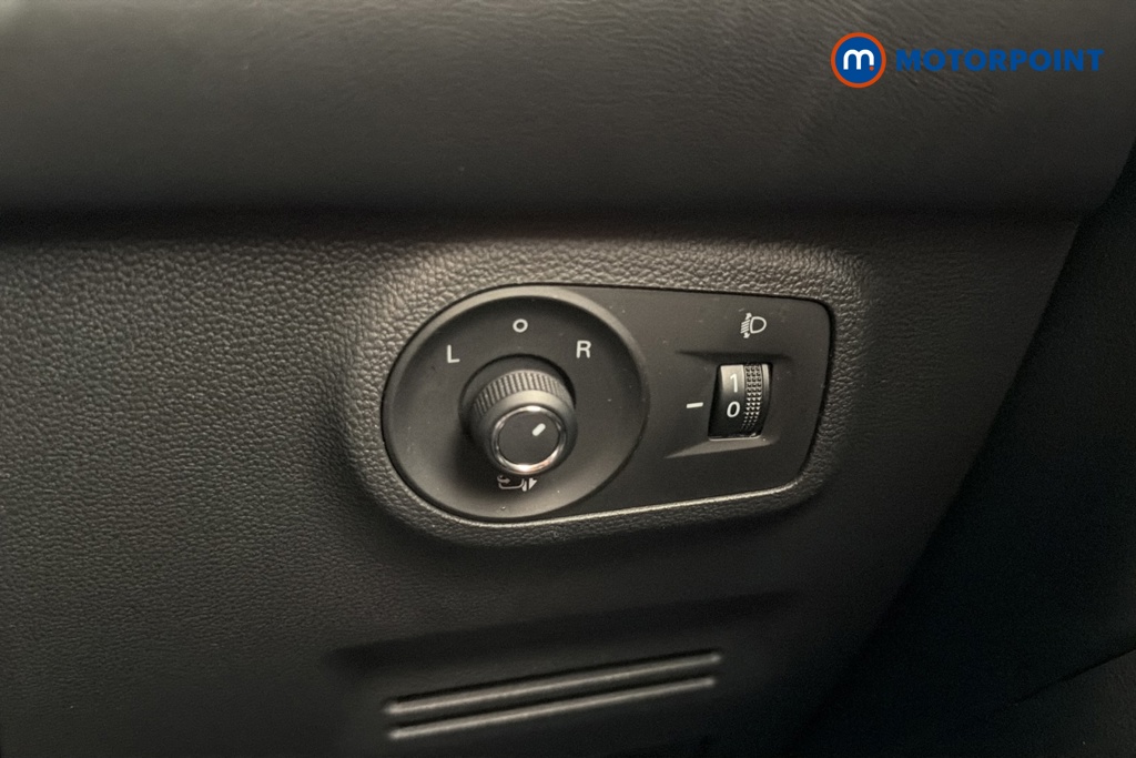 Mg Motor Uk ZS Exclusive Manual Petrol SUV - Stock Number (1667278) - 11th supplementary image
