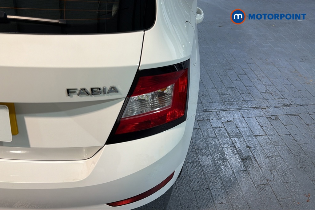 Skoda Fabia S Manual Petrol Hatchback - Stock Number (1671651) - 36th supplementary image