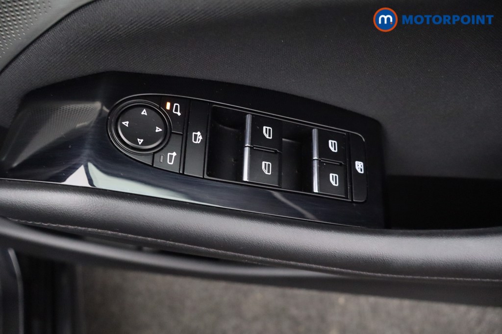 Mazda 3 Exclusive-Line Automatic Petrol Hatchback - Stock Number (1672829) - 18th supplementary image
