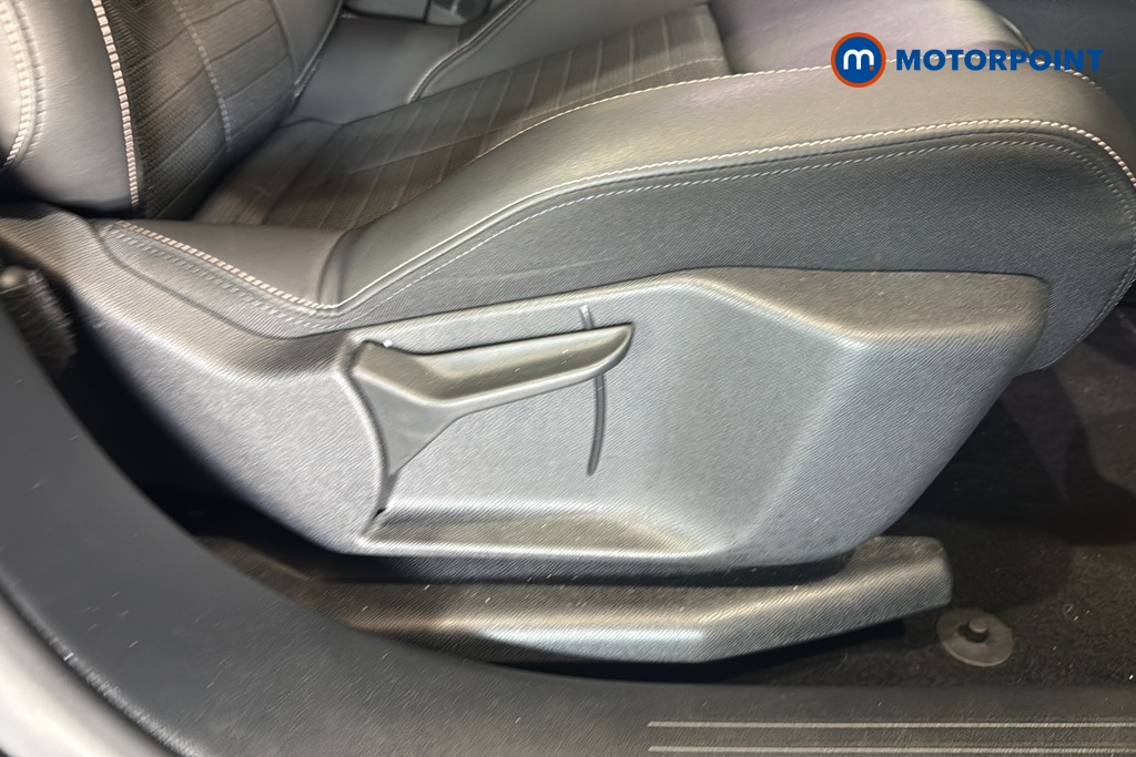Peugeot 3008 Allure Automatic Petrol SUV - Stock Number (1673977) - 22nd supplementary image