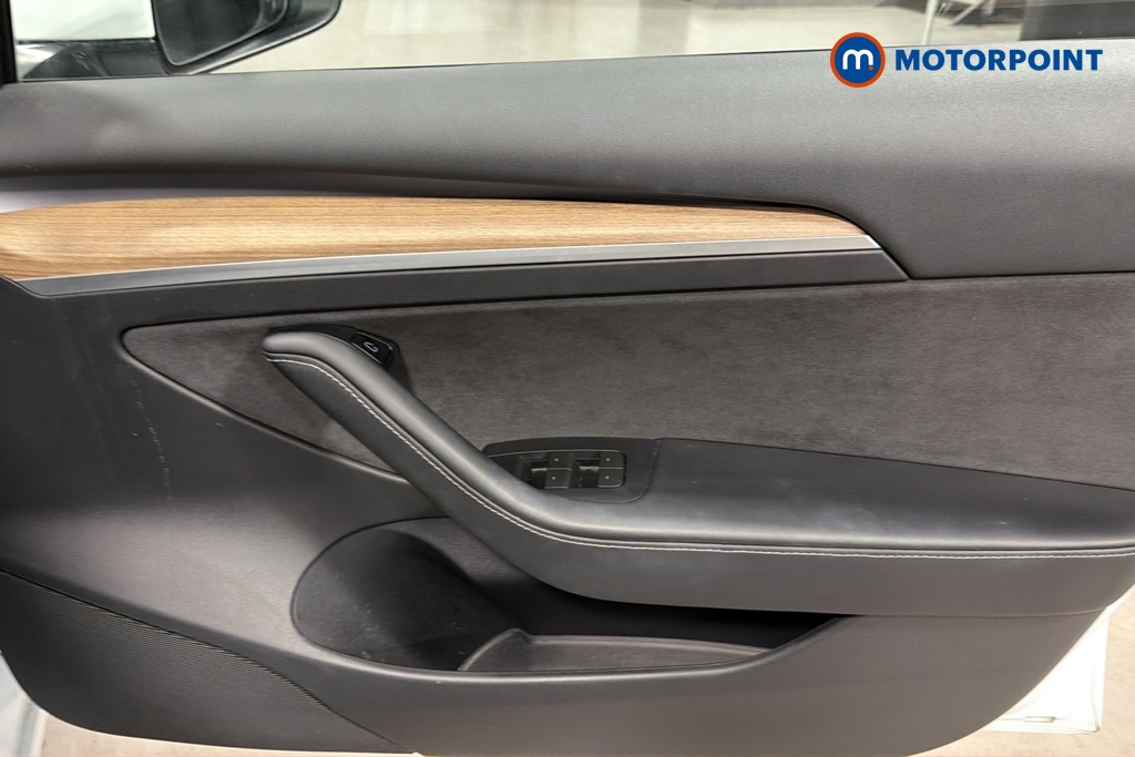 Tesla Model 3 Long Range Automatic Electric Saloon - Stock Number (1675023) - 18th supplementary image