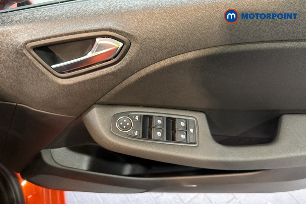 Renault Clio Iconic Edition Automatic Petrol-Electric Hybrid Hatchback - Stock Number (1676216) - 19th supplementary image