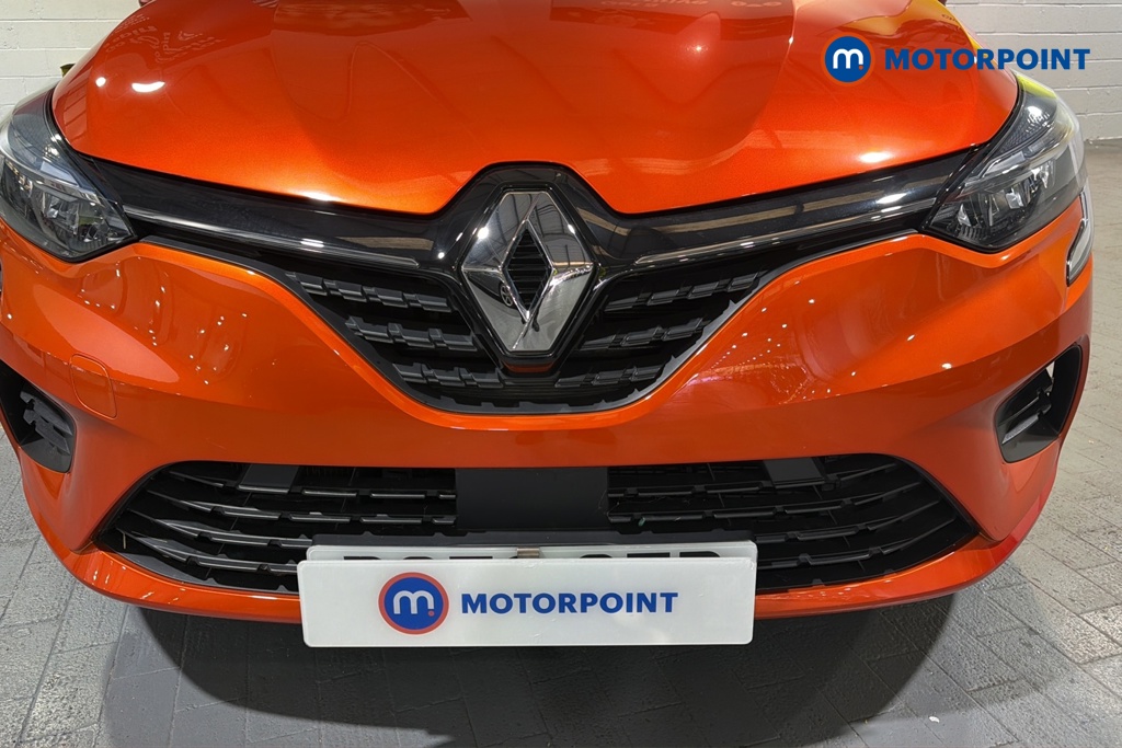 Renault Clio Iconic Edition Automatic Petrol-Electric Hybrid Hatchback - Stock Number (1676216) - 43rd supplementary image