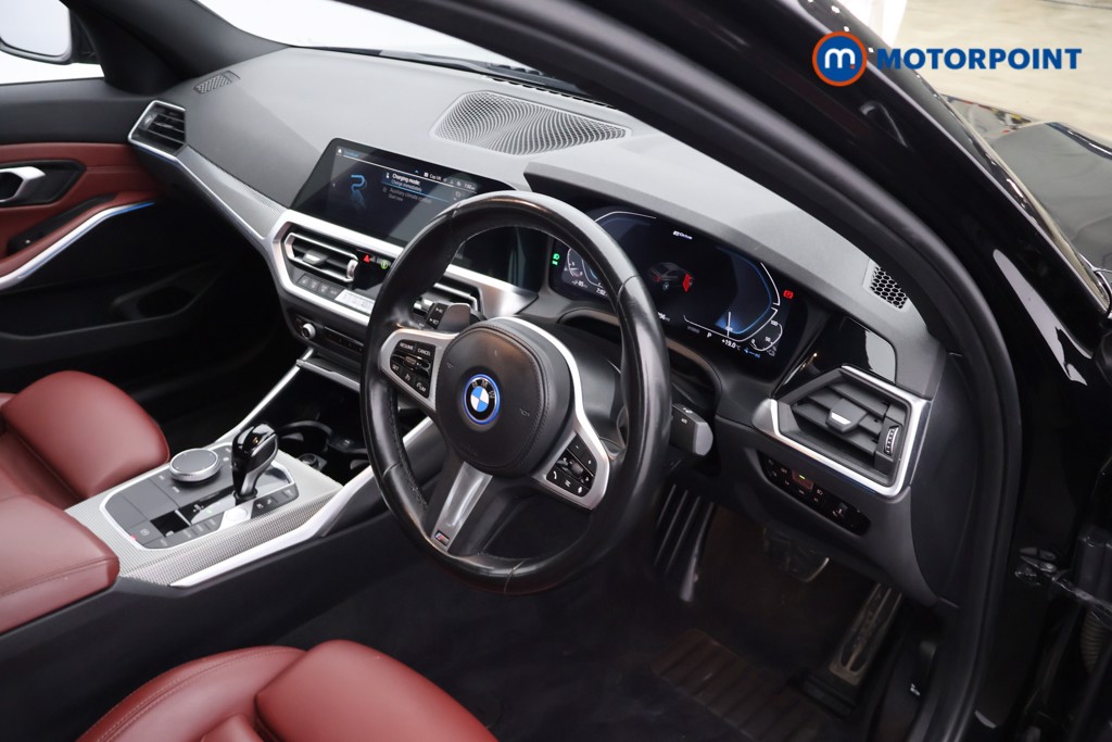 BMW 3 Series M Sport Automatic Petrol Plug-In Hybrid Saloon - Stock Number (1676584) - 11th supplementary image