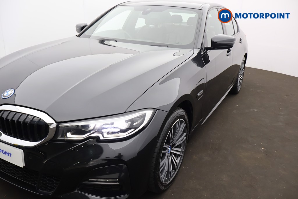 BMW 3 Series M Sport Automatic Petrol Plug-In Hybrid Saloon - Stock Number (1676584) - 16th supplementary image