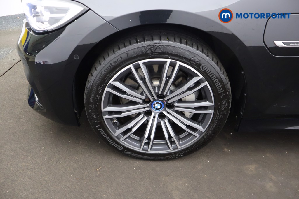 BMW 3 Series M Sport Automatic Petrol Plug-In Hybrid Saloon - Stock Number (1676584) - 21st supplementary image
