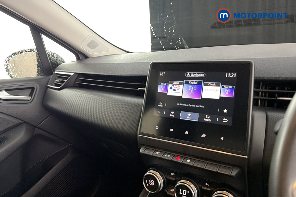 Renault Clio Evolution Manual Petrol Hatchback - Stock Number (1677042) - 8th supplementary image