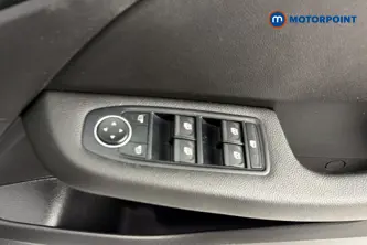 Renault Clio Evolution Manual Petrol Hatchback - Stock Number (1677042) - 19th supplementary image