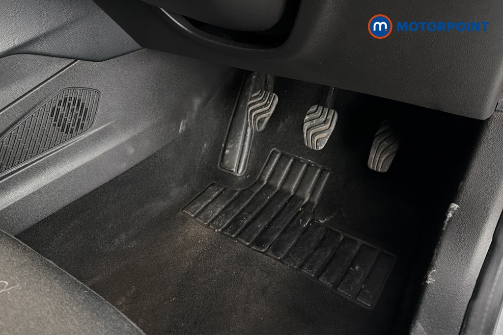 Renault Clio Evolution Manual Petrol Hatchback - Stock Number (1677042) - 24th supplementary image