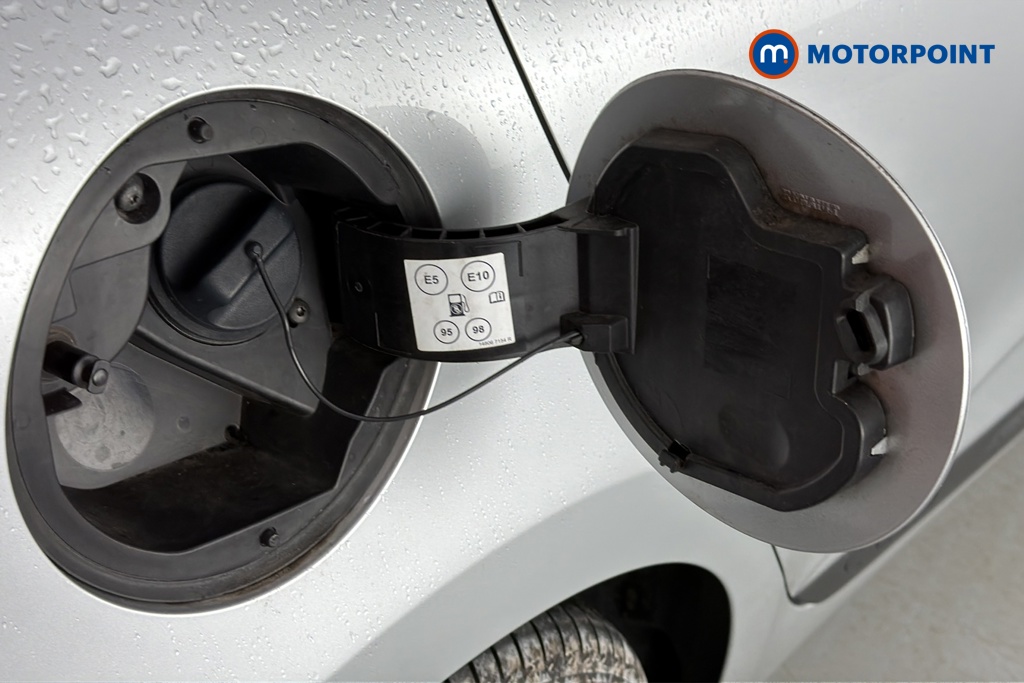 Renault Clio Evolution Manual Petrol Hatchback - Stock Number (1677042) - 41st supplementary image