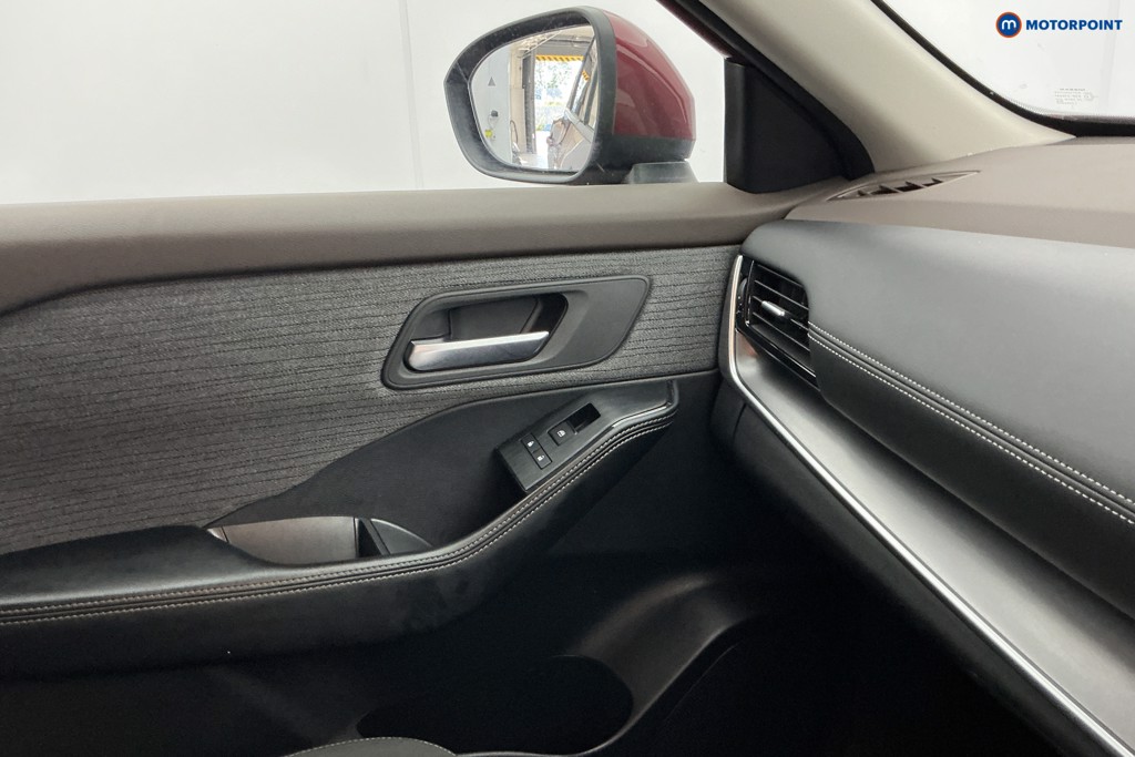 Nissan X-Trail N-Connecta Automatic Petrol-Electric Hybrid SUV - Stock Number (1678366) - 18th supplementary image