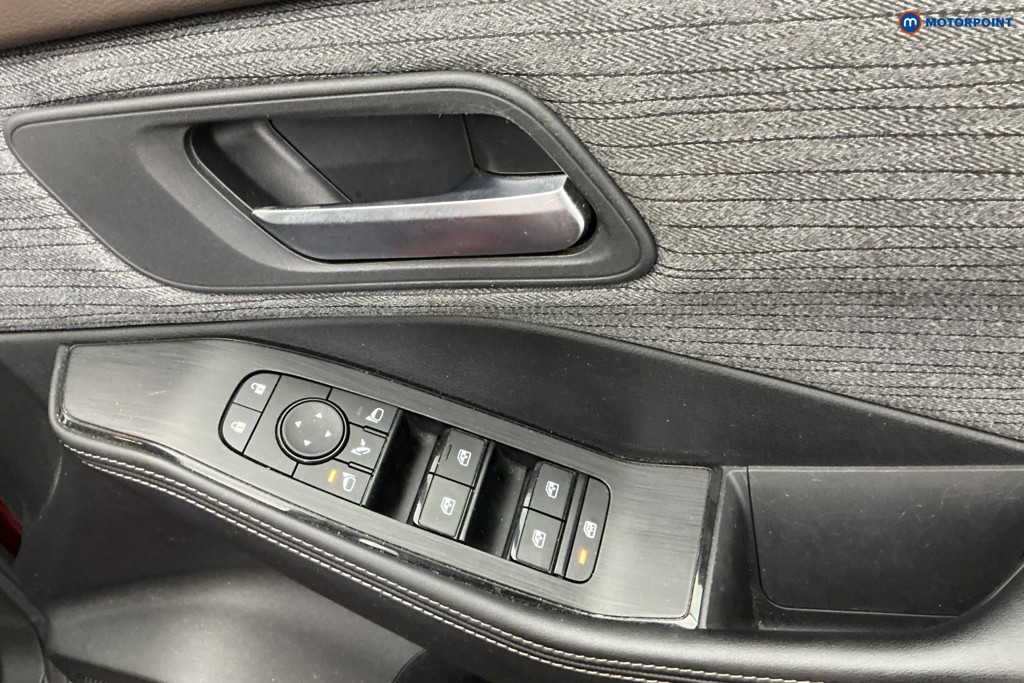 Nissan X-Trail N-Connecta Automatic Petrol-Electric Hybrid SUV - Stock Number (1678366) - 24th supplementary image
