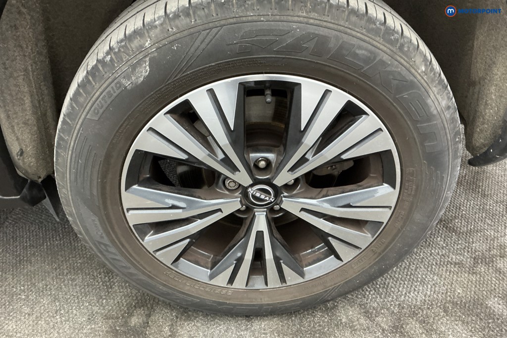 Nissan X-Trail N-Connecta Automatic Petrol-Electric Hybrid SUV - Stock Number (1678366) - 35th supplementary image