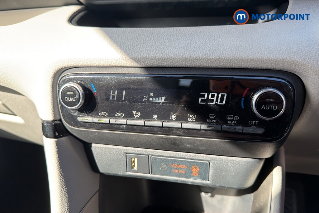 Toyota Yaris Excel Automatic Petrol-Electric Hybrid Hatchback - Stock Number (1678492) - 12th supplementary image