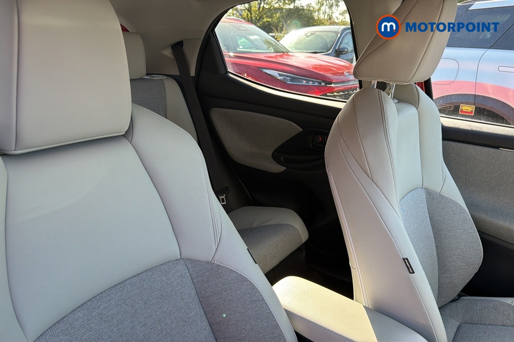 Toyota Yaris Excel Automatic Petrol-Electric Hybrid Hatchback - Stock Number (1678492) - 22nd supplementary image
