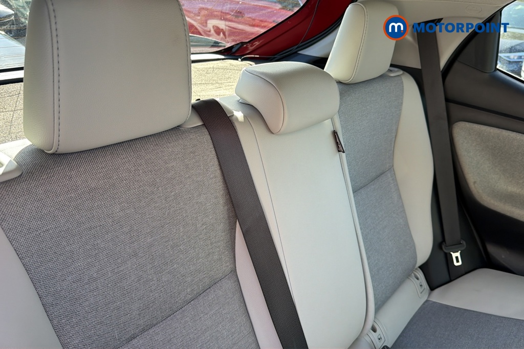 Toyota Yaris Excel Automatic Petrol-Electric Hybrid Hatchback - Stock Number (1678492) - 25th supplementary image