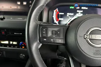 Nissan Qashqai N-Connecta Manual Petrol SUV - Stock Number (1679009) - 4th supplementary image