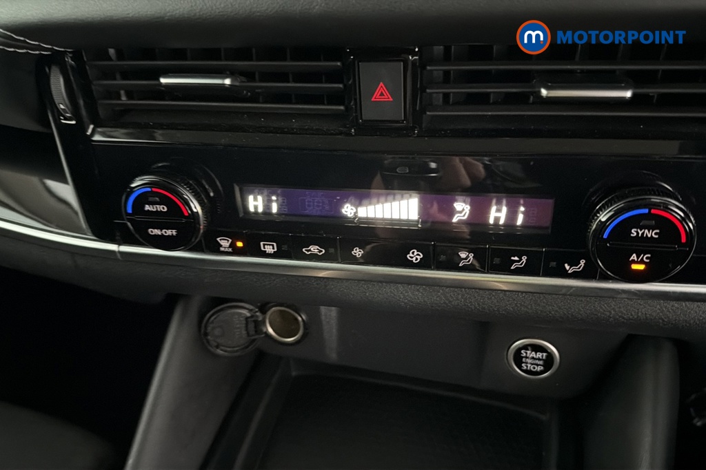 Nissan Qashqai N-Connecta Manual Petrol SUV - Stock Number (1679009) - 12th supplementary image