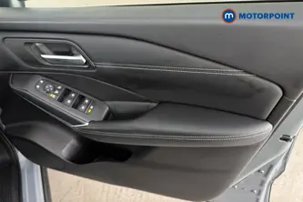 Nissan Qashqai N-Connecta Manual Petrol SUV - Stock Number (1679009) - 18th supplementary image