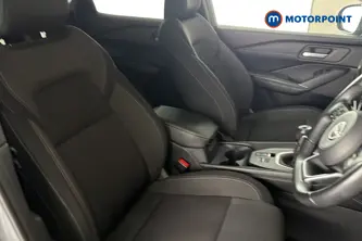 Nissan Qashqai N-Connecta Manual Petrol SUV - Stock Number (1679009) - 22nd supplementary image